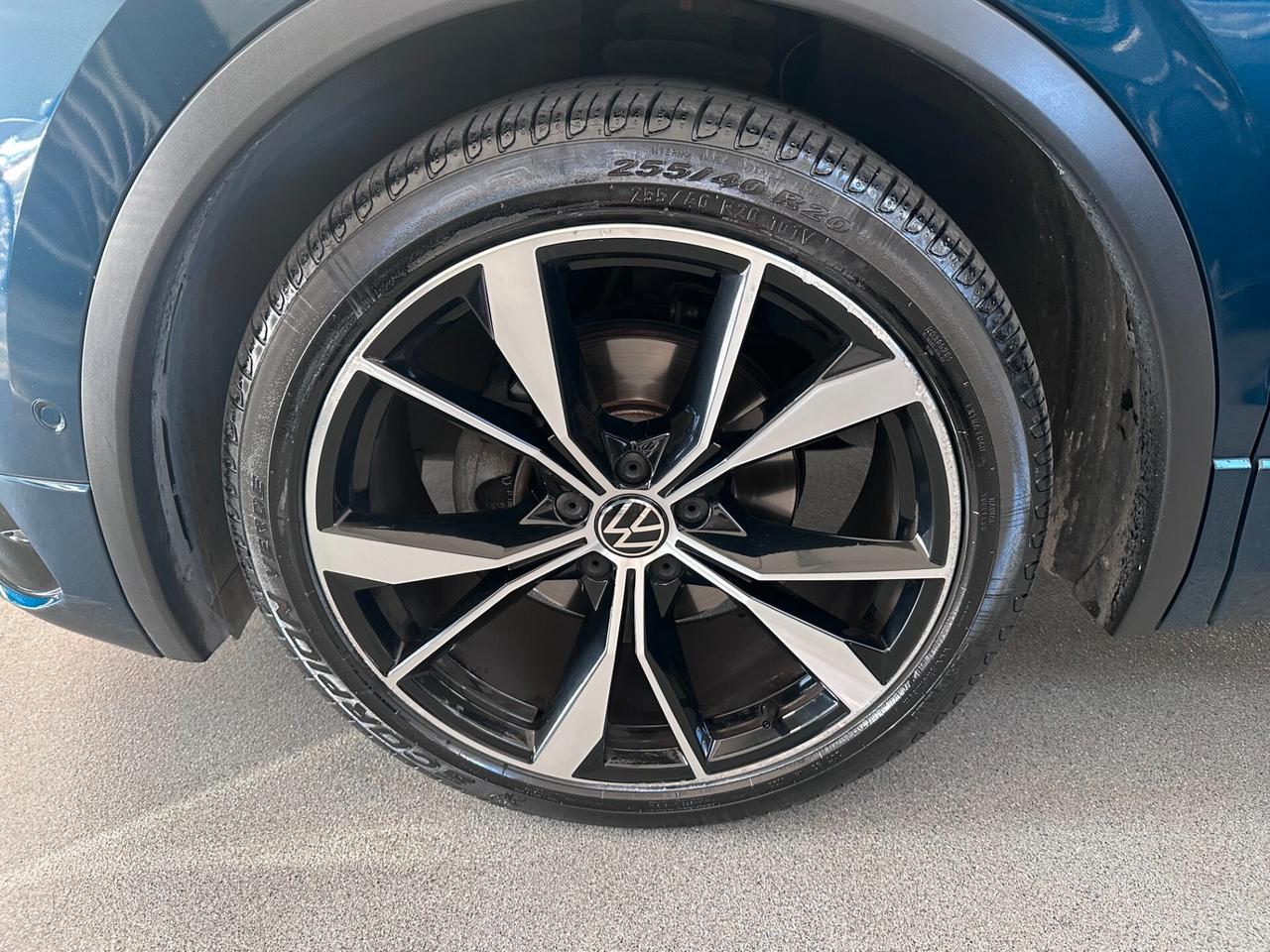 Volkswagen Tiguan 2.0 TDI 150 CV SCR DSG R-Line
