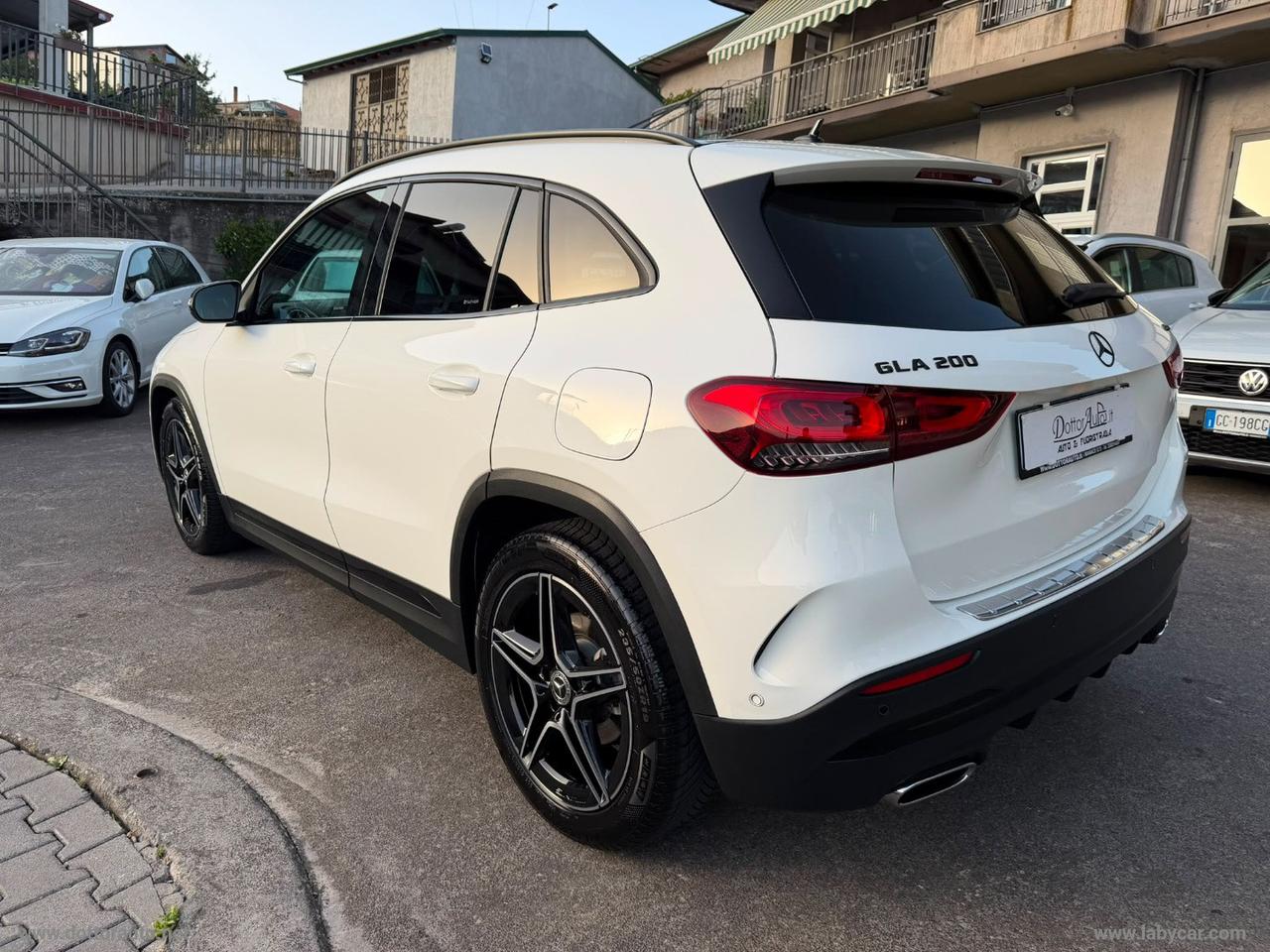 MERCEDES-BENZ GLA 200 d Automatic 4Matic Premium