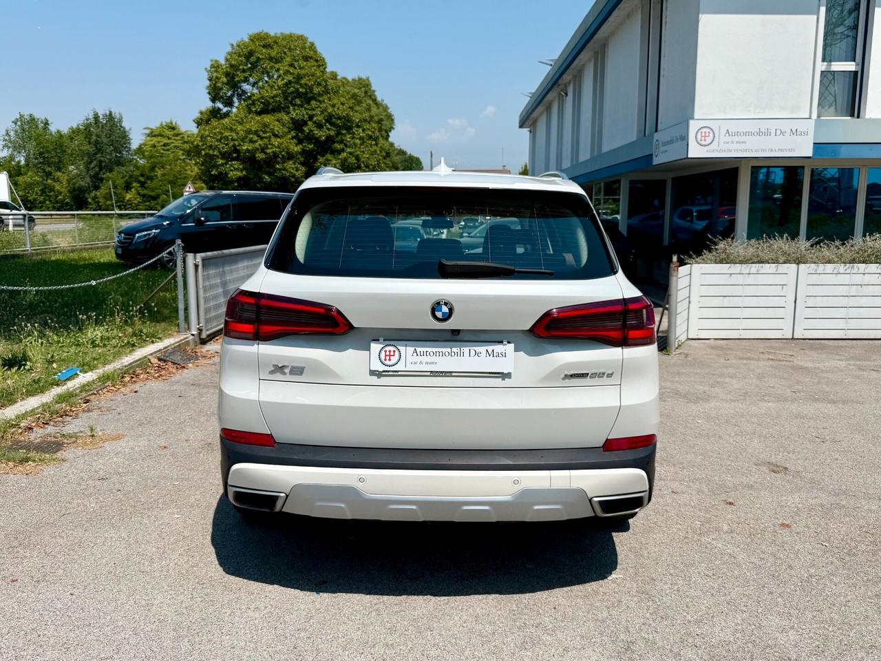 BMW X5 xdrive30d auto 265cv GANCIO TRAINO IVA ESPOSTA 40%