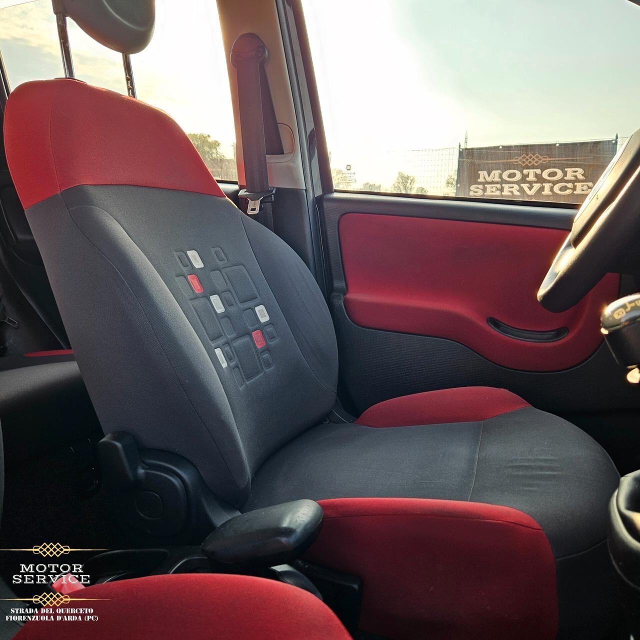 Fiat Panda 1.2 BENZ NEOPATENTATI DA 80€ MESE