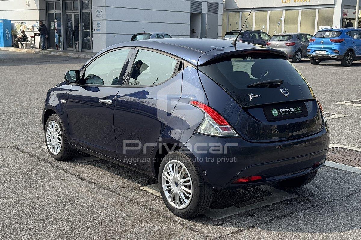 LANCIA Ypsilon 1.2 69 CV 5 porte Silver