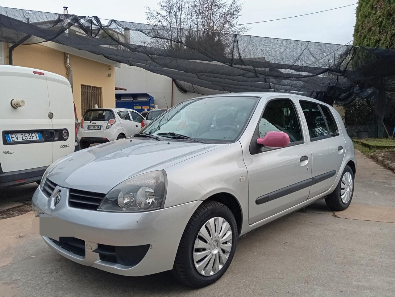 Renault Clio Storia 1.2 5 porte valuto permute