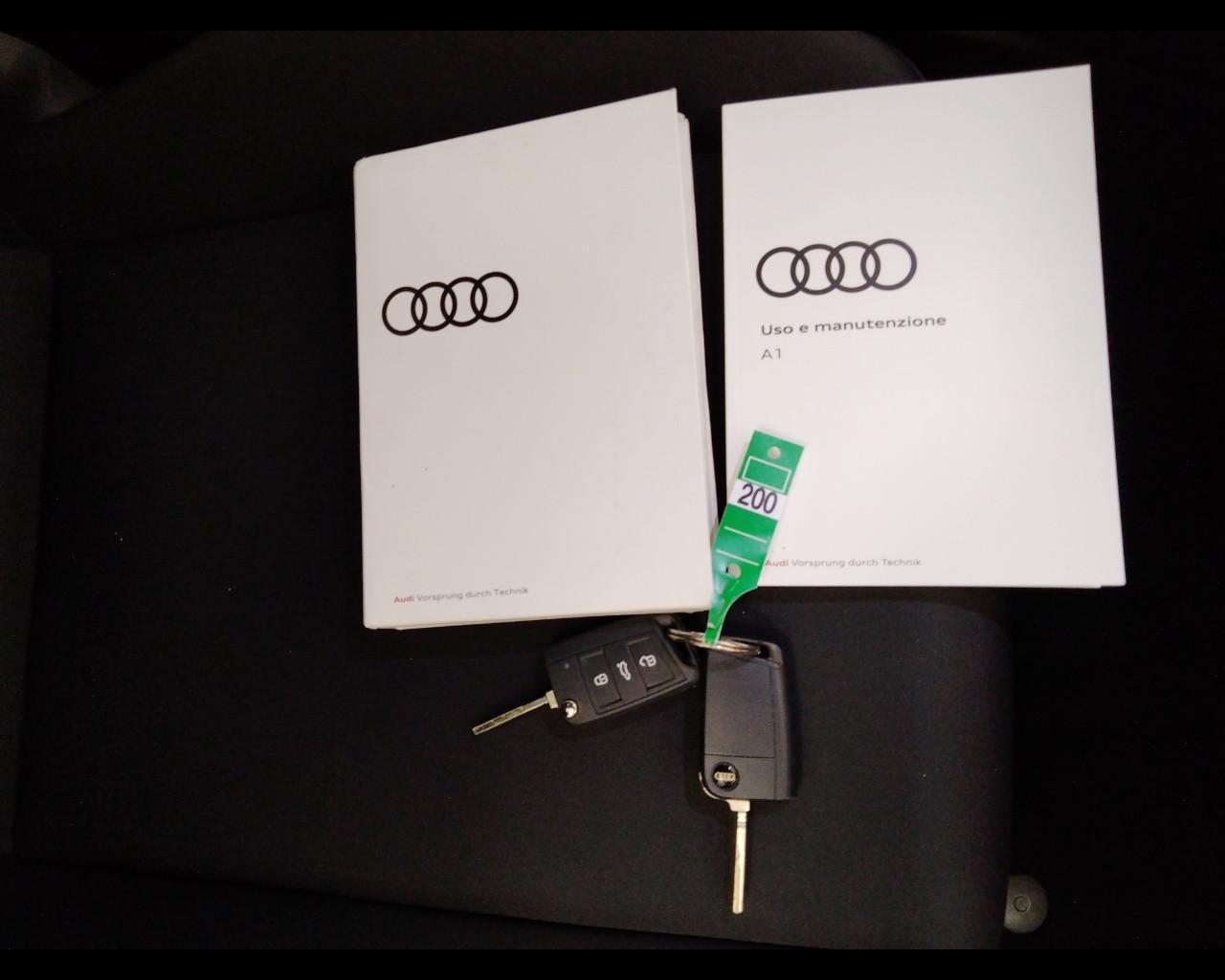 AUDI A1 II 2019 Sportback - A1 Sportback 30 1.0 tfsi Admired Adva