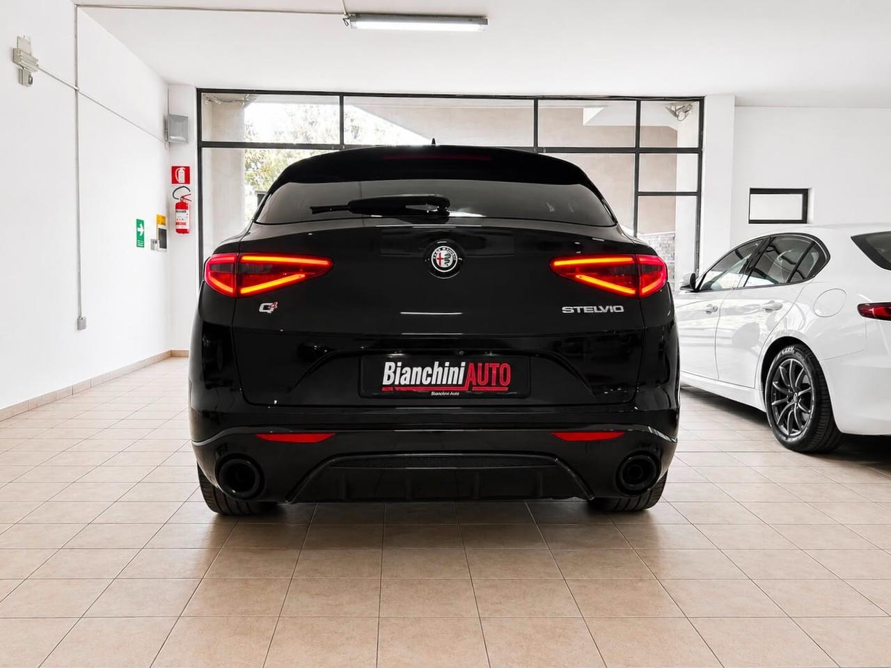 Alfa Romeo Stelvio 2.2 t VELOCE Q4 210 cv AT8
