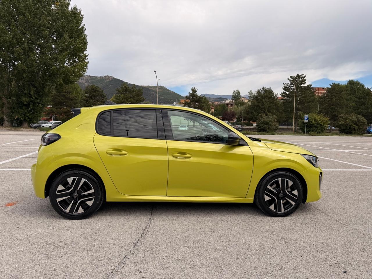 Peugeot 208 PureTech 100 Stop&Start 5 porte Allure