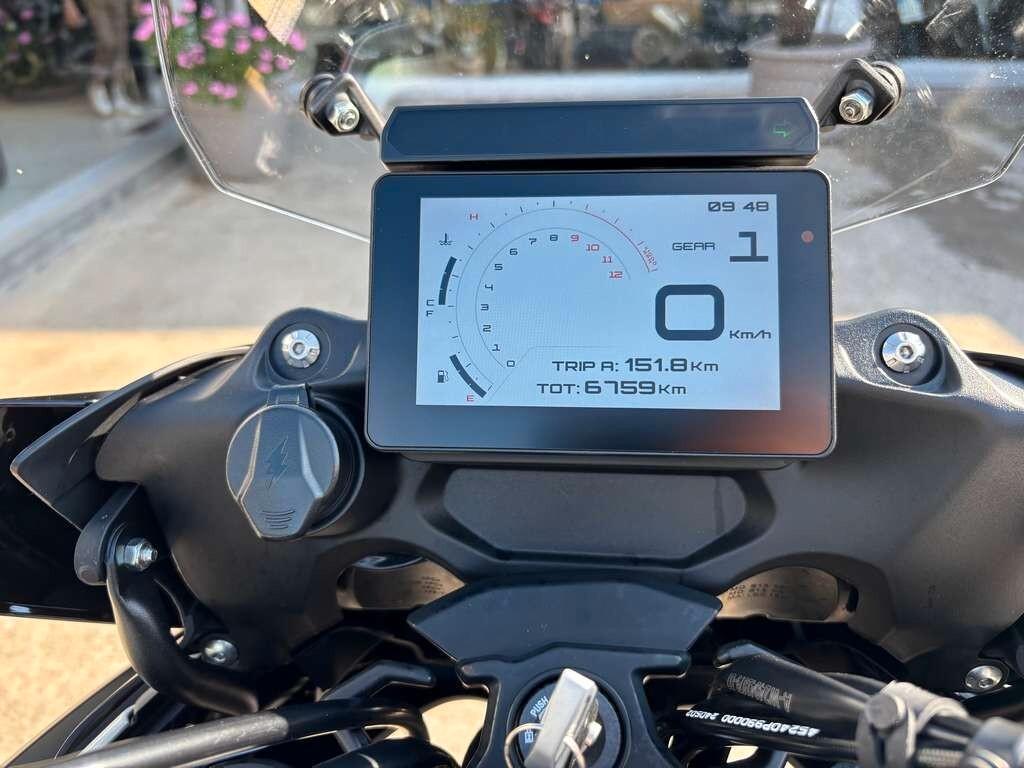 Benelli TRK 702 X 2024 / KM 6.000 Tua a solo 55 Euro al mese