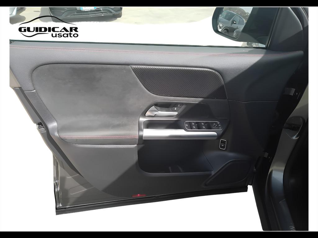 Mercedes-Benz GLA-H247 2020 - GLA 180 d Premium auto