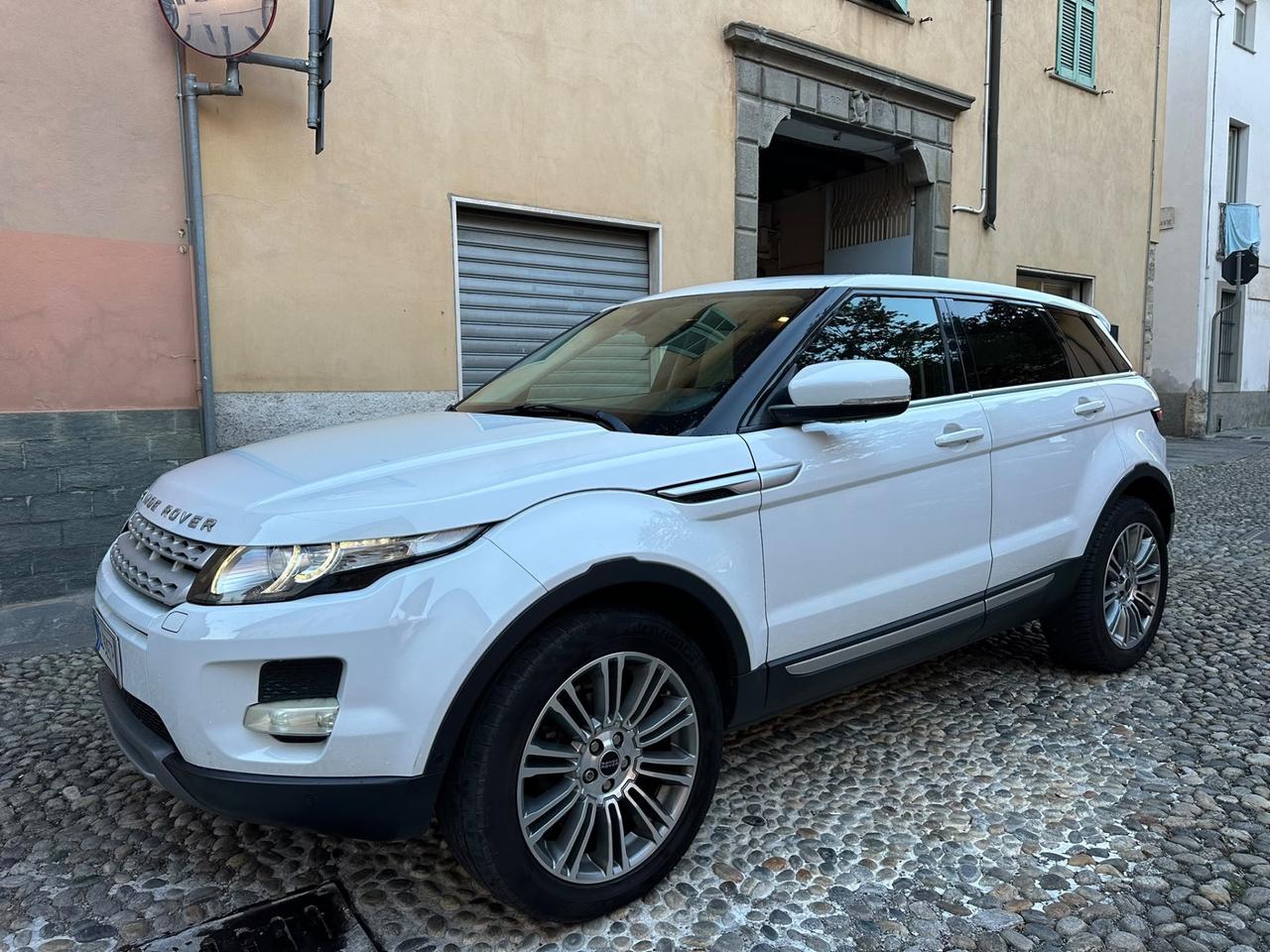 Land Rover Range Evoque 2.2 TD4 5p. Prestige