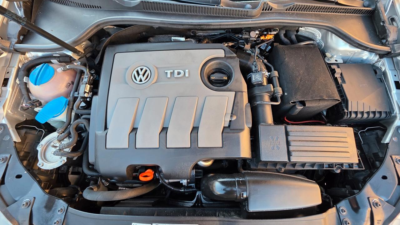 Volkswagen Golf 1.6 TDI DPF DSG 5p. Highline