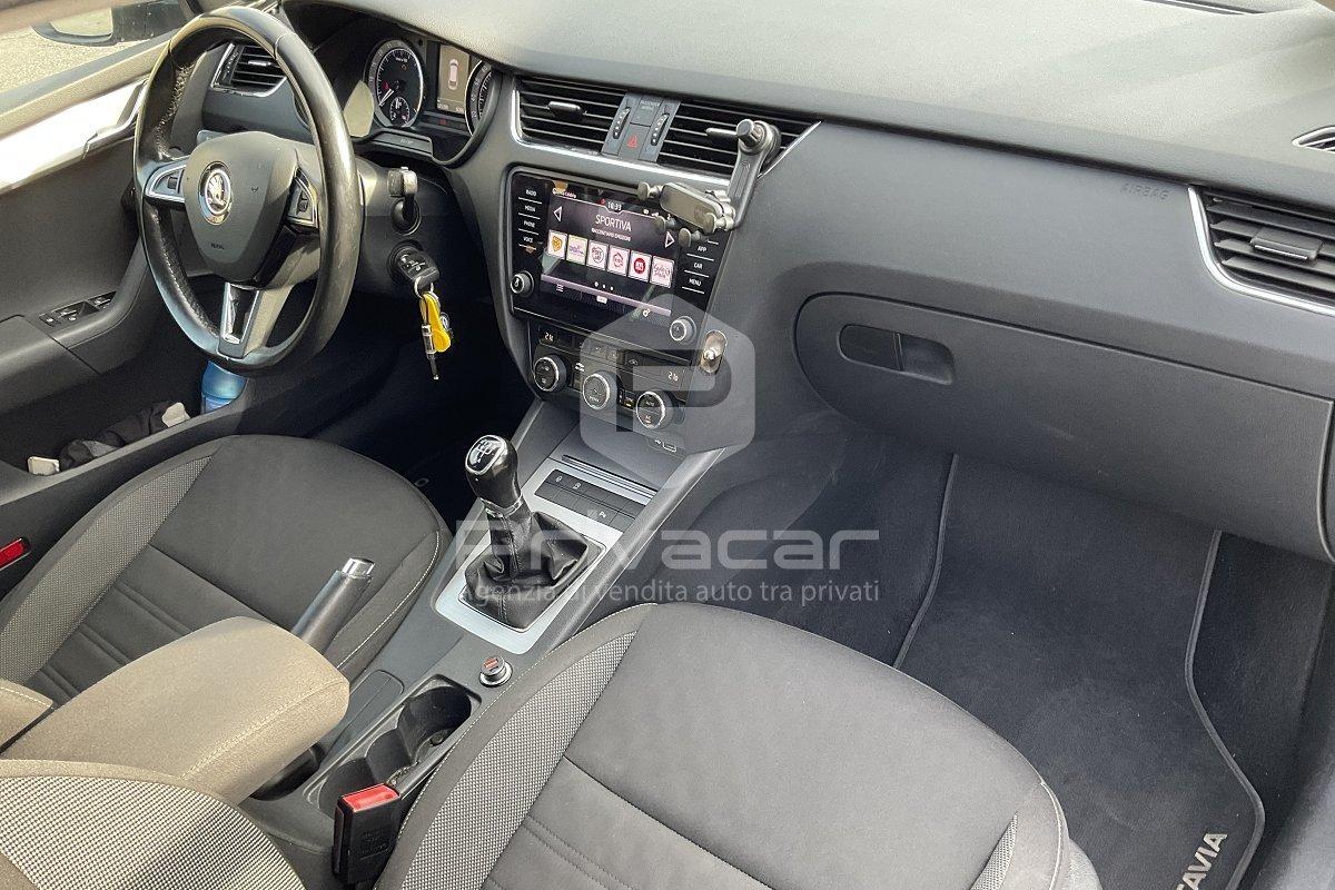 SKODA Octavia 1.6 TDI CR 115 CV Wagon Executive