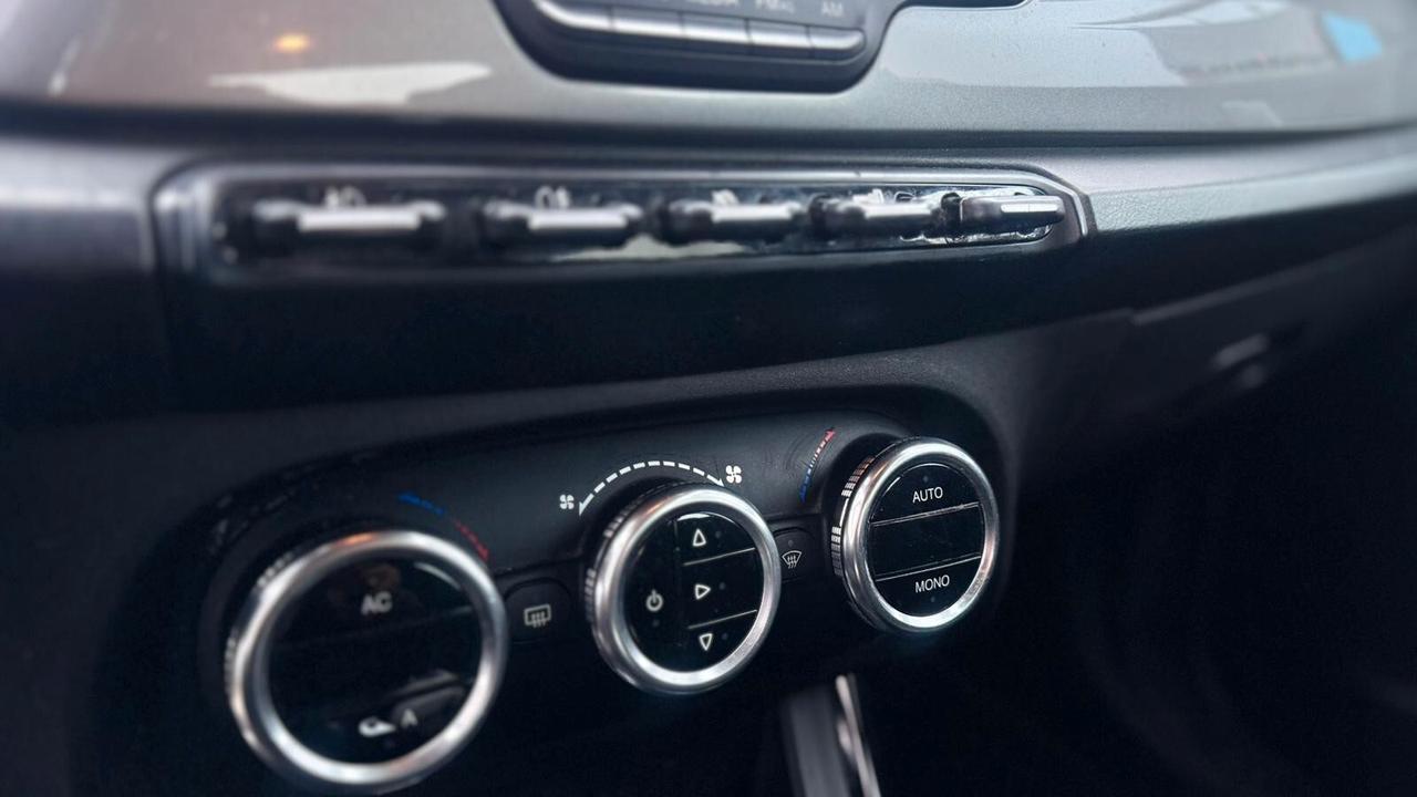 Alfa Romeo Giulietta 2.0 JTDm 2011