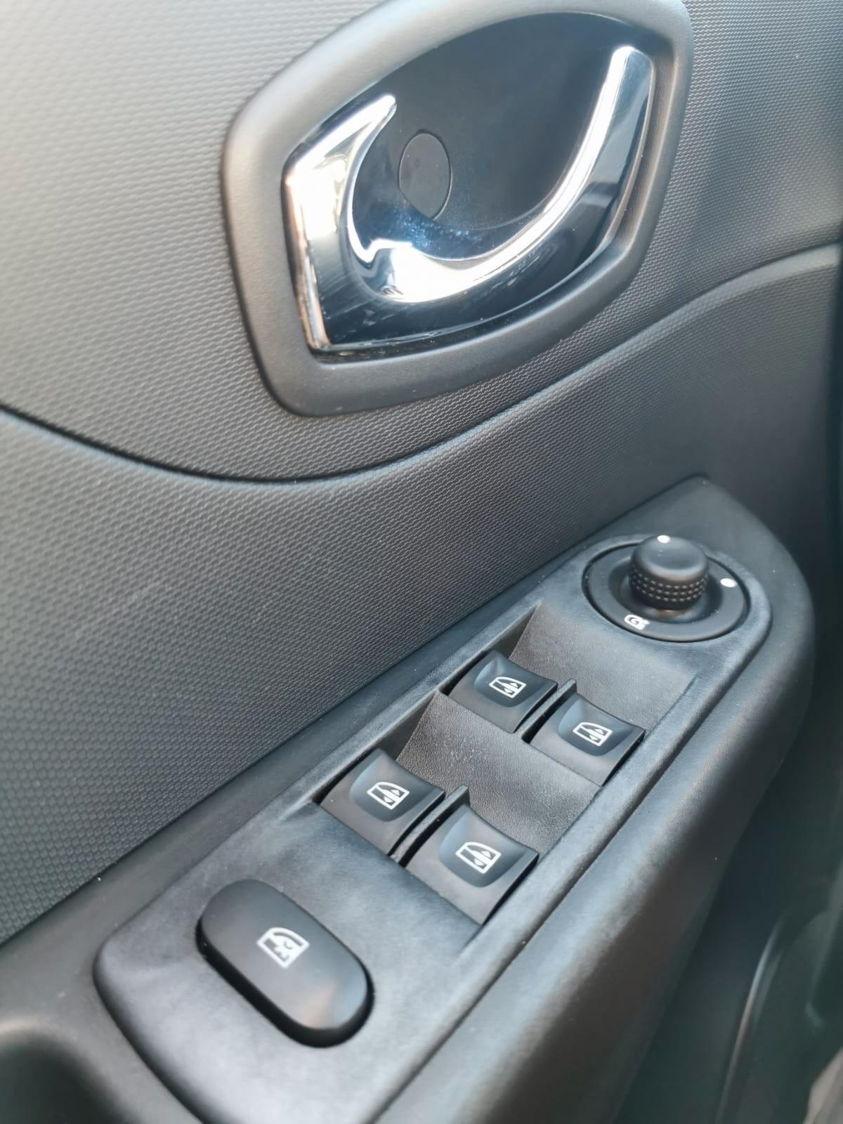 Renault Captur 1.5 dCi 8V 90 CV S&S Live 2015