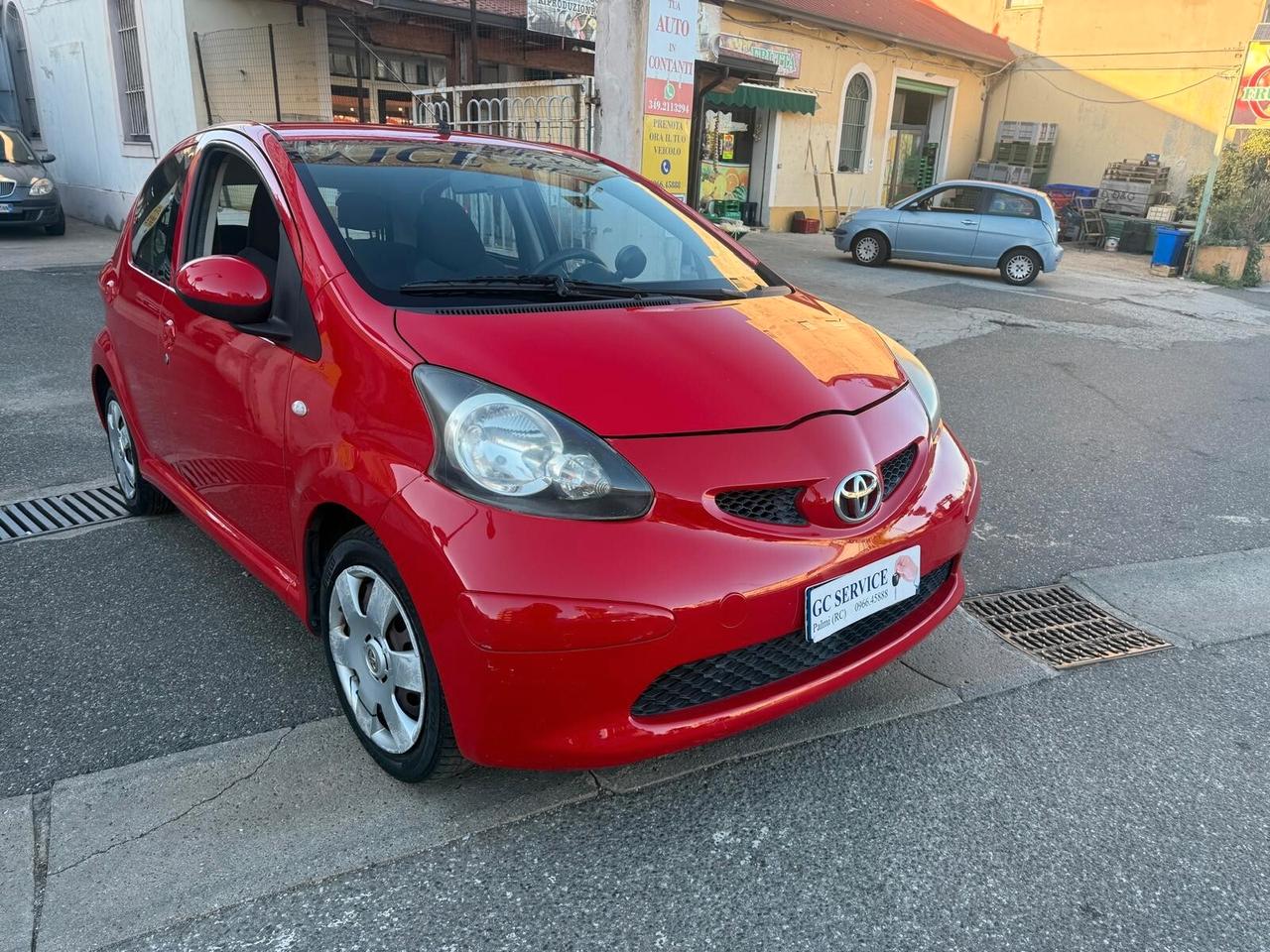 Toyota Aygo 1.0 12V VVT-i 5 porte Sol