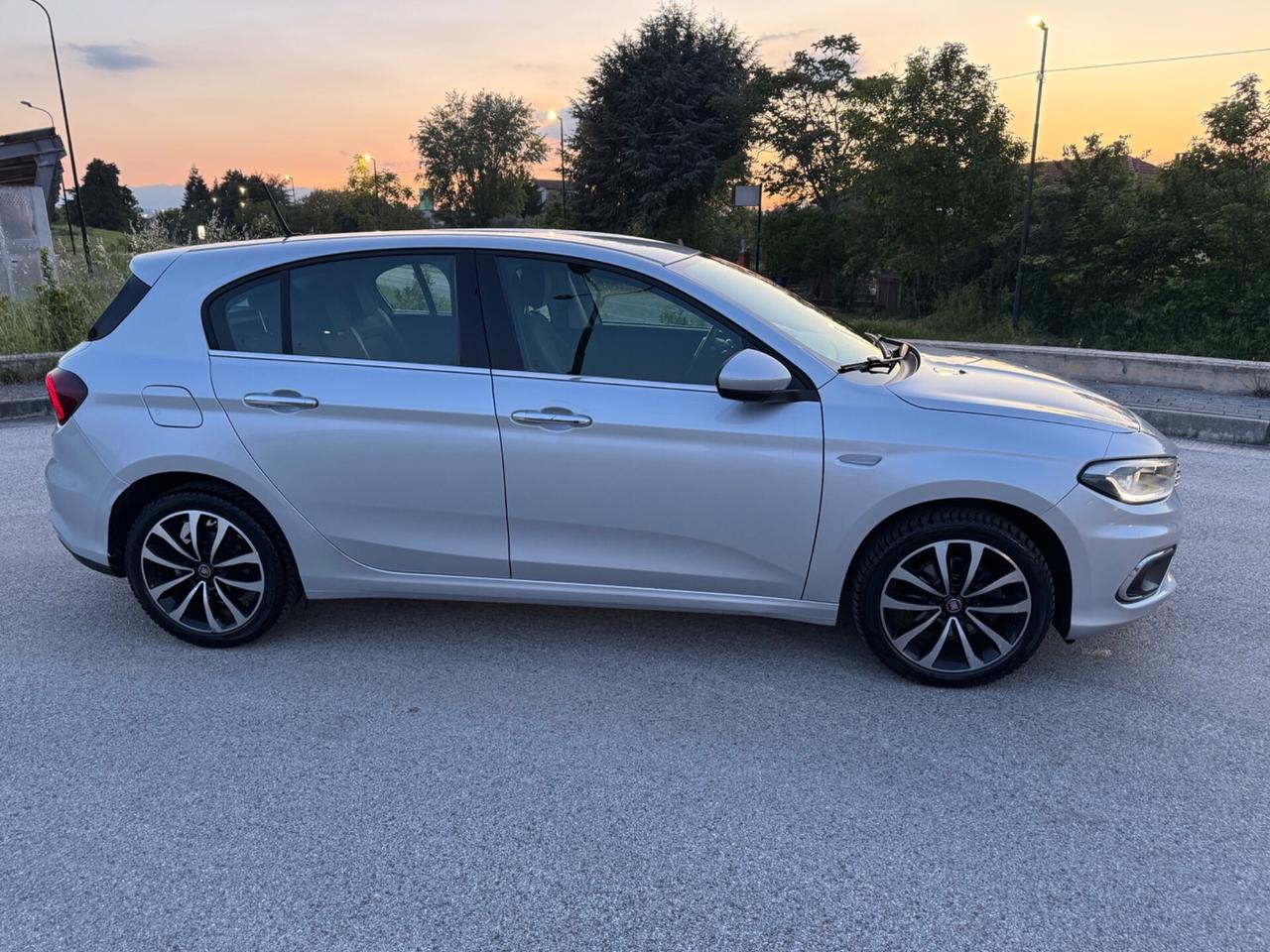 Fiat Tipo 1.6 Mjt S&S 5 porte Lounge