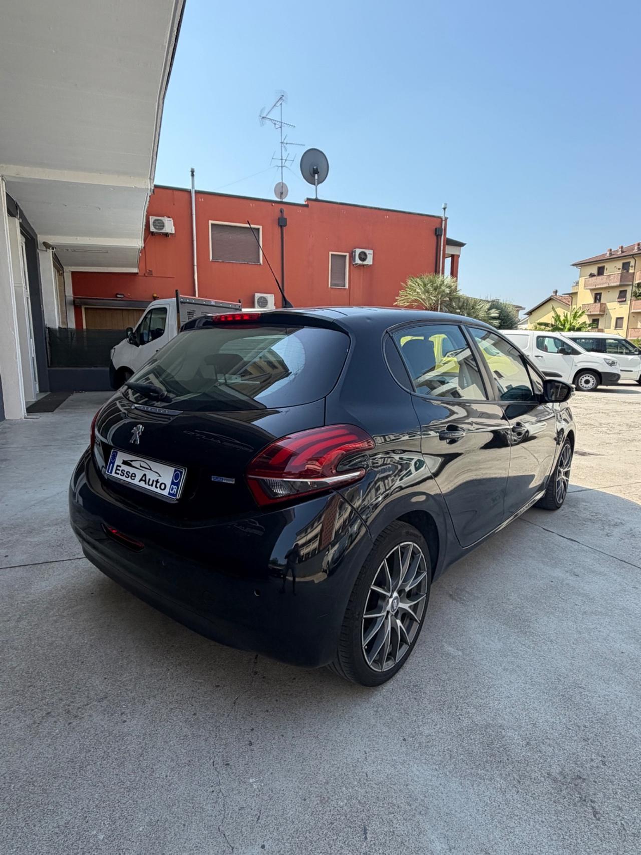 Peugeot 208 PureTech 82 5p. GPL Active