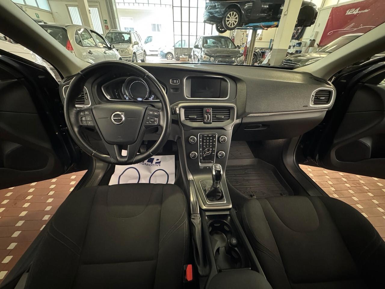 Volvo V40 Cross Country D2 Pro - UNICO PROPRIETARIO