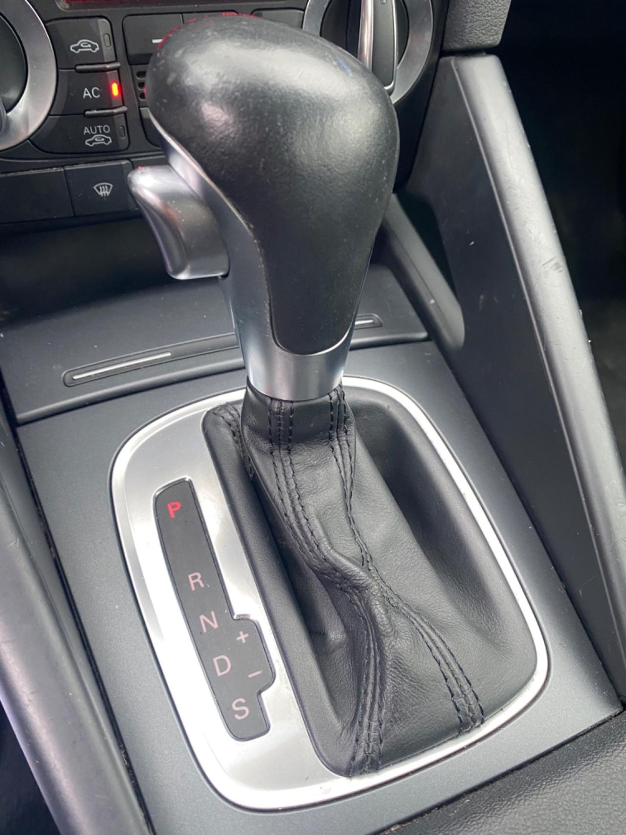 Audi A3 1.6 TDI Fine 2010 Automatica Full