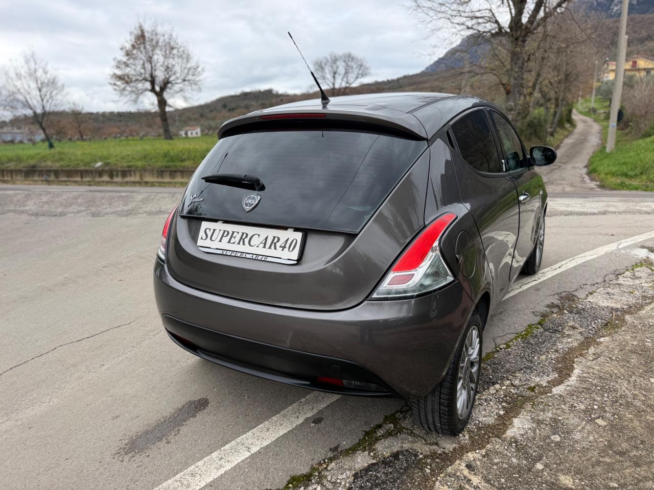Lancia Ypsilon 1.2 69 CV 5 porte GPL Ecochic Gold