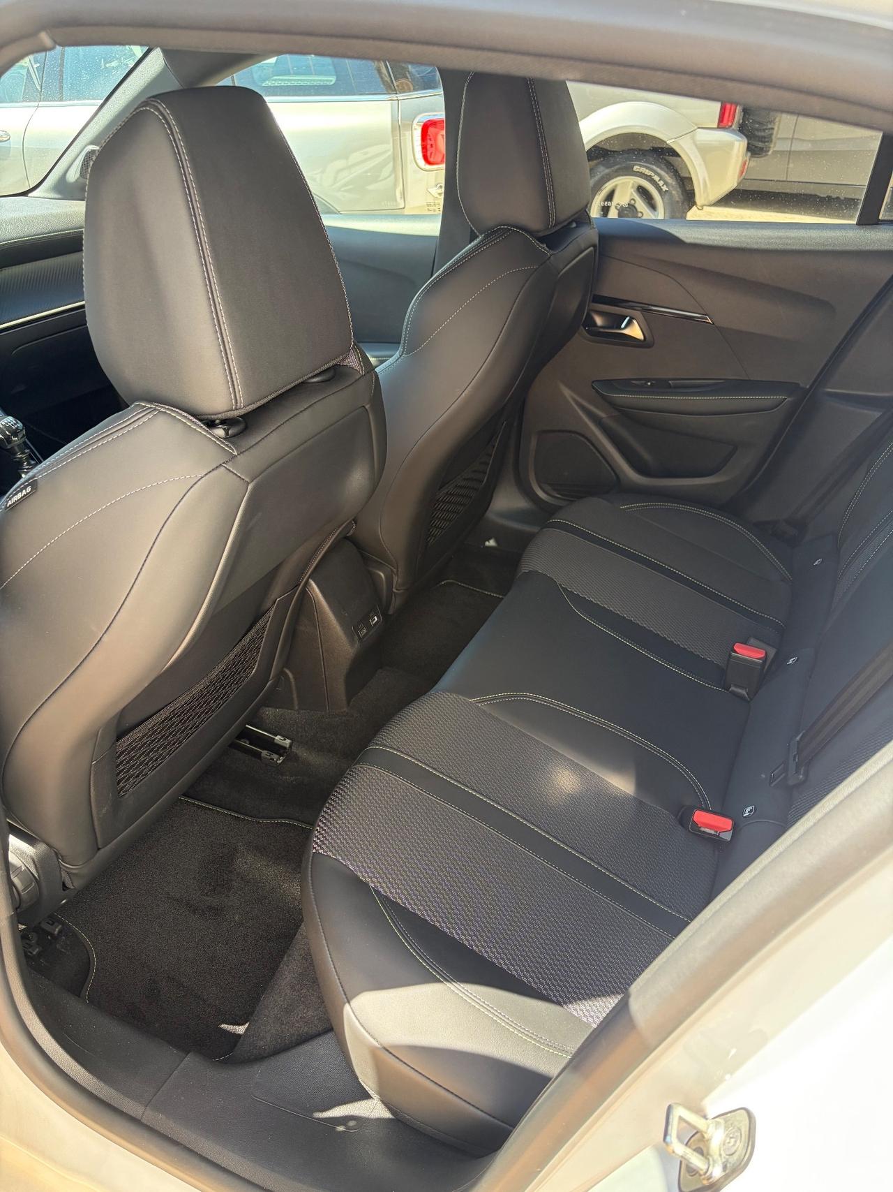 Peugeot 208 PureTech 100 Stop&Start 5 porte GT