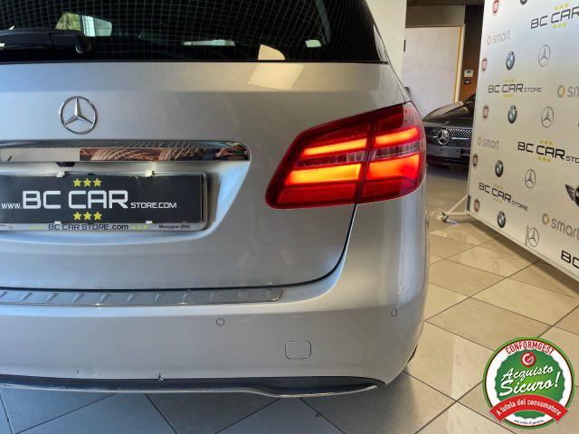 MERCEDES-BENZ B 200 d Aut. Sport *FULL LED*CAMERA