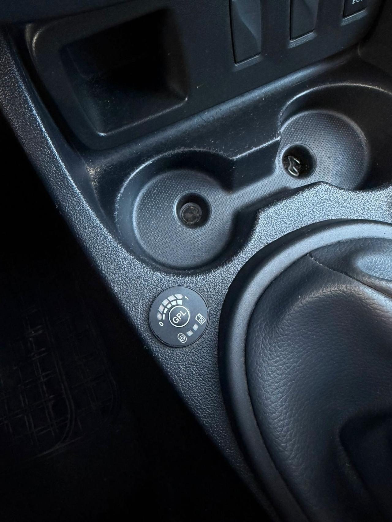 Dacia Duster 1.6 GPL - 2014