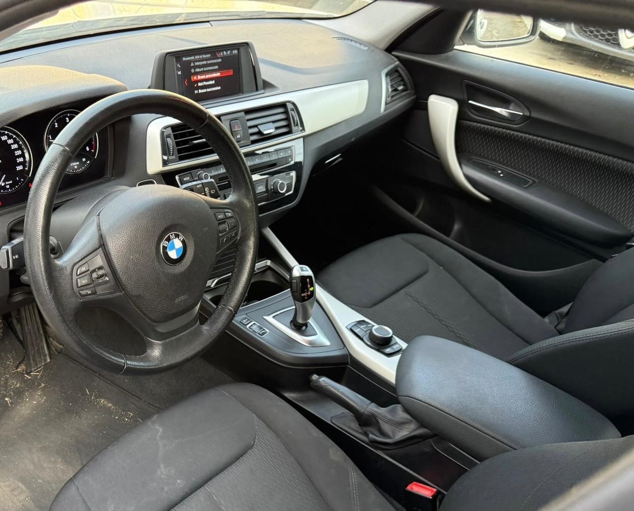 Bmw 118 118d 5p. Advantage
