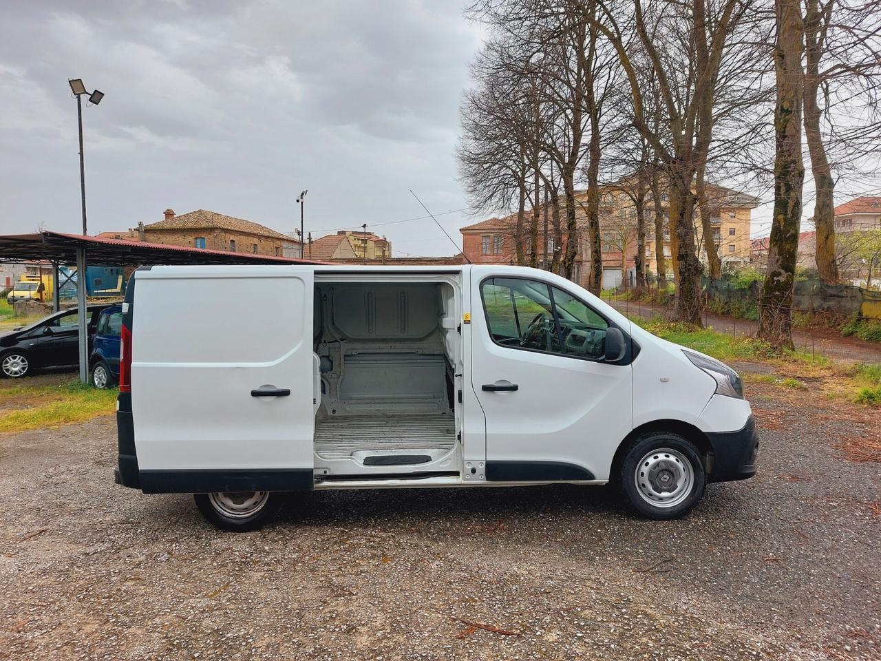 Renault Trafic 1.6 dCi 120CV L1H1 - 2019