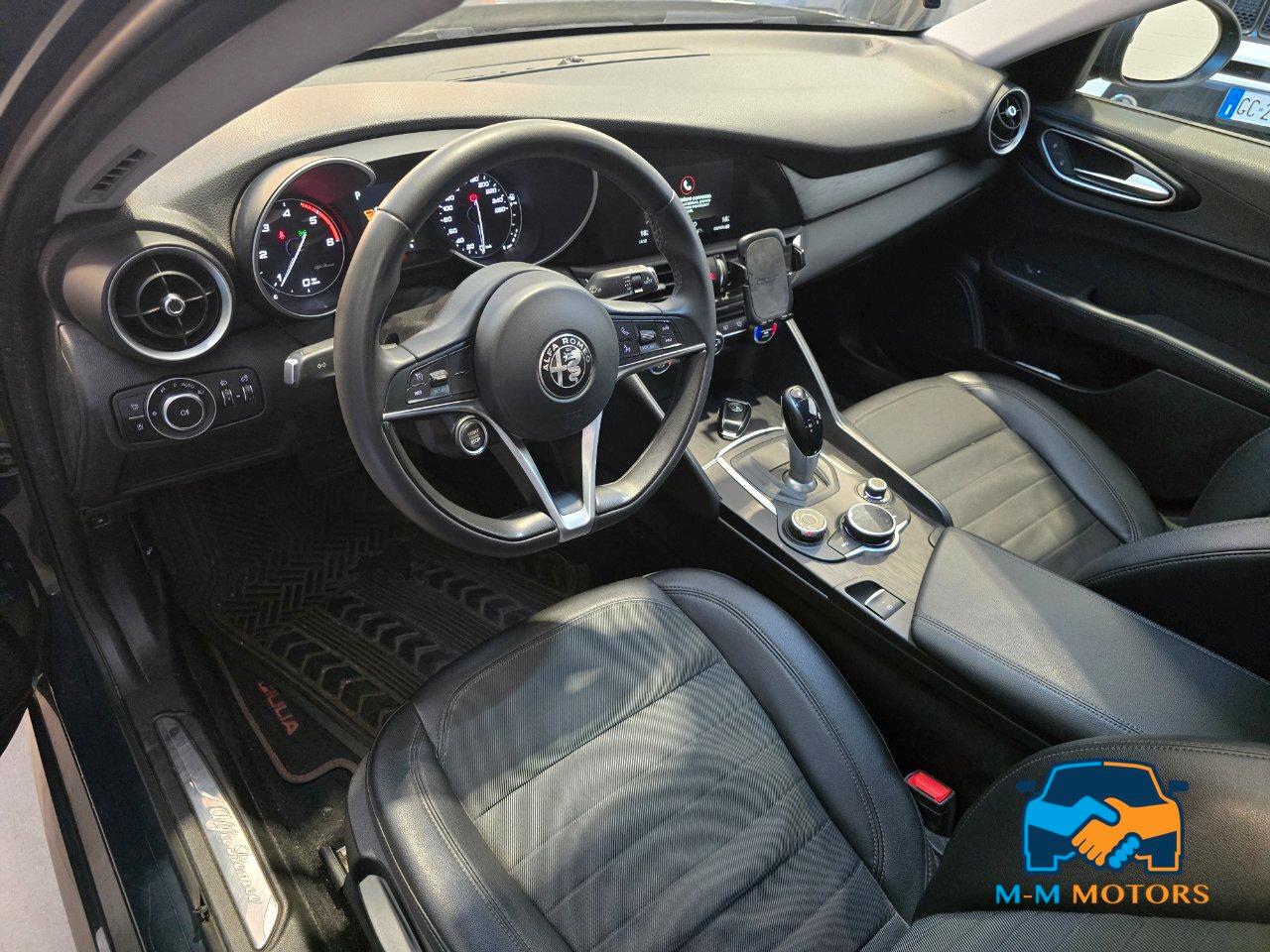 Alfa Romeo Giulia Berlina Giulia 2.2 t Business Sport Launch Edition 180cv auto