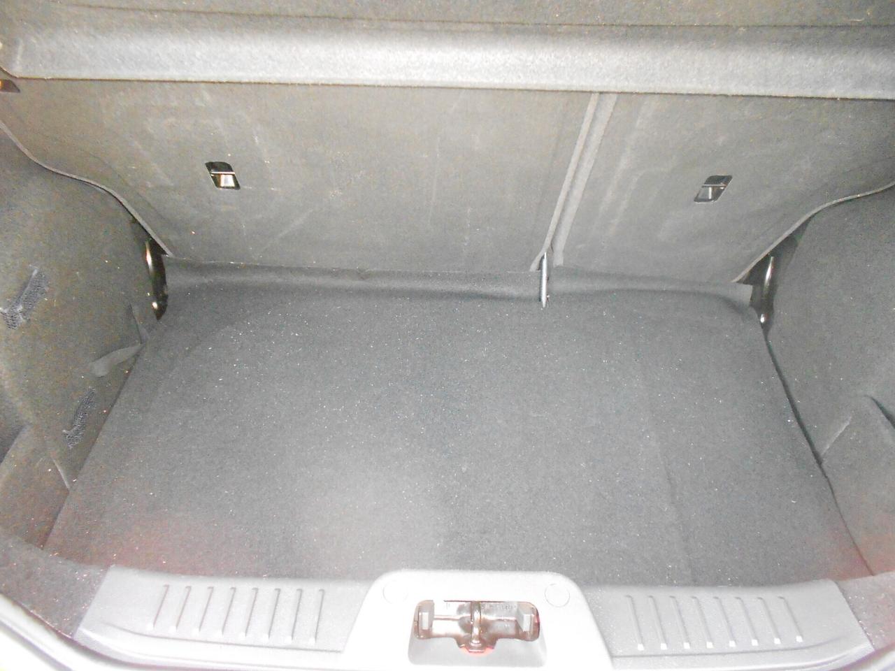 FIESTA 1.4ie(GPL ORIGINALE FORD)5porte,E6B