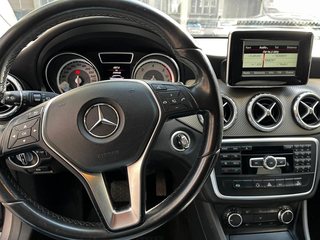 Mercedes-benz GLA 200 CDI Automatic 4Matic Premium