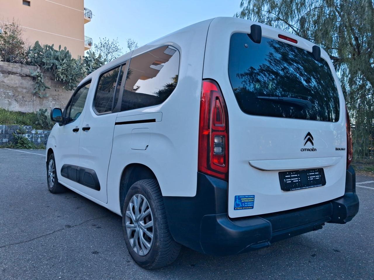 Citroen Berlingo Pianale ribassato con rampa disabili in carrozzina