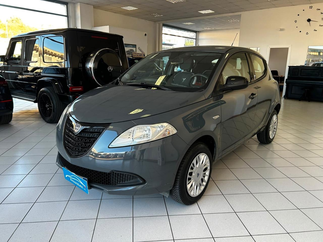 Lancia Ypsilon 0.9 TwinAir X NEOPATENTATI 2014