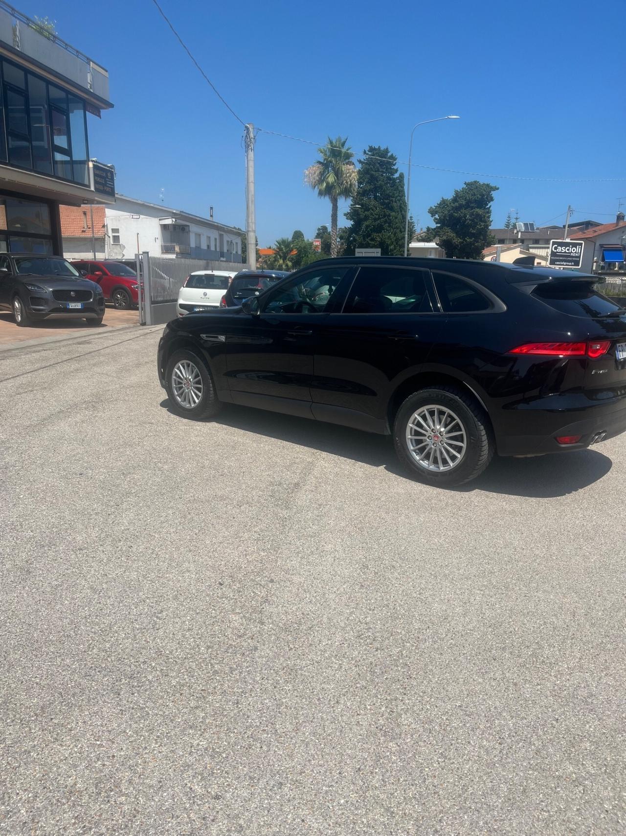 Jaguar F-Pace 2.0 D 180 CV AWD aut. Pure