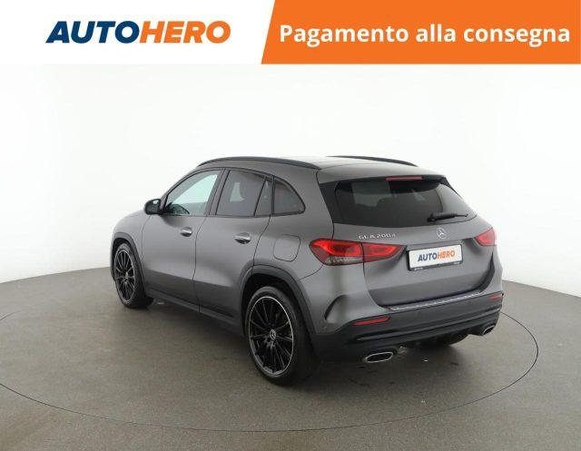 MERCEDES-BENZ GLA 200 d Automatic Premium