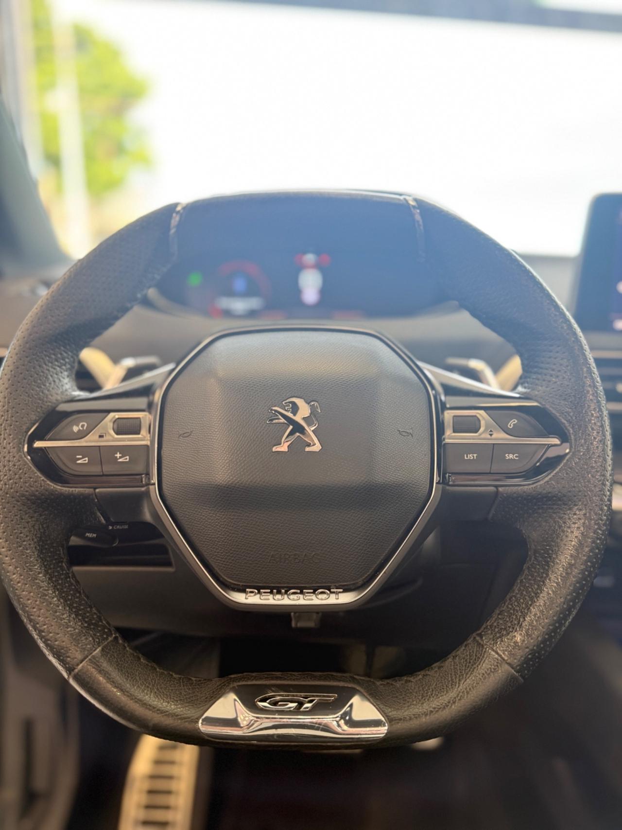 Peugeot 3008 MODELLO GT, TETTO APRIBILE,VIRTUAL COCKPIT.TELECAMERA, INTERNI IN PELLE,APPLE CARPLAY