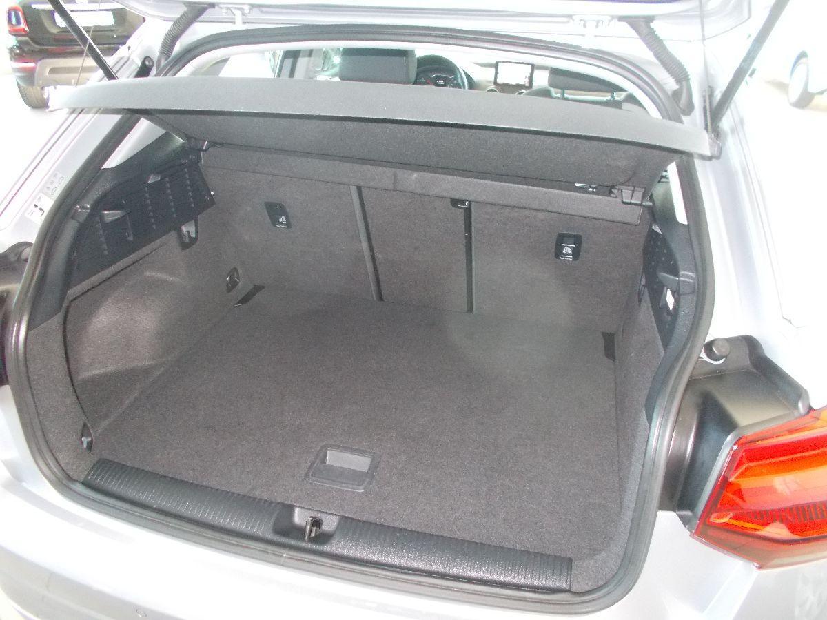 AUDI - Q2 - 30 TDI S tronic Admired