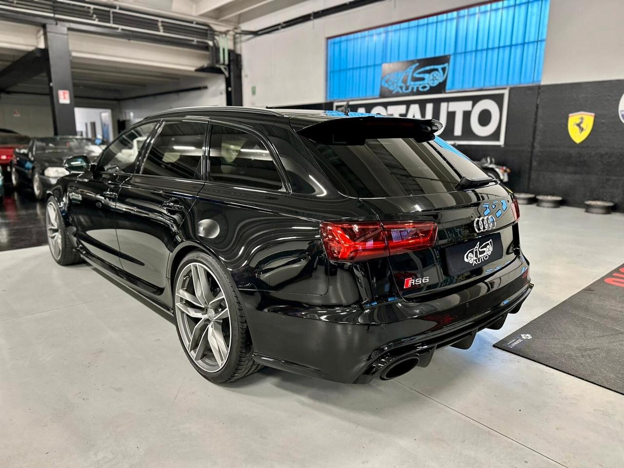 Audi A6 RS 6 Avant 4.0 TFSI quattro Performance