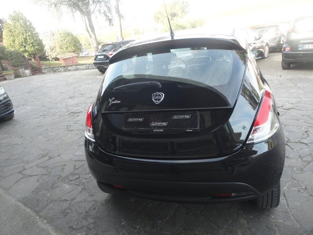 Lancia Ypsilon 0.9 TwinAir 85 CV 5 porte Metano Ecochic Gold NEO PATENTATI