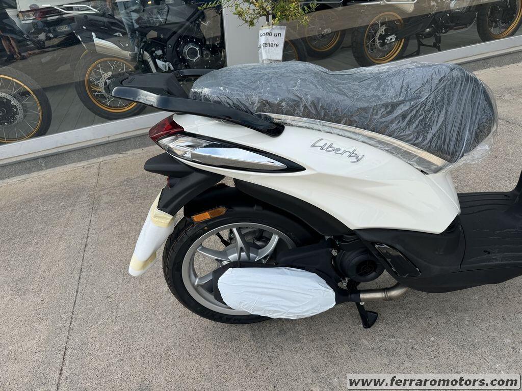 Piaggio Liberty 50 nuovo a soli 27 euro al mese