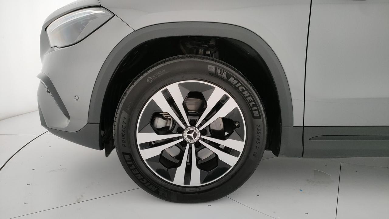 Mercedes-Benz GLA 200 d Progressive Advanced auto