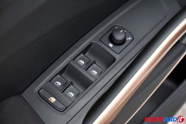 SKODA Fabia 1.0 MPI 80 CV STYLE FARI ECOLED + 2XCLIMA + PDC