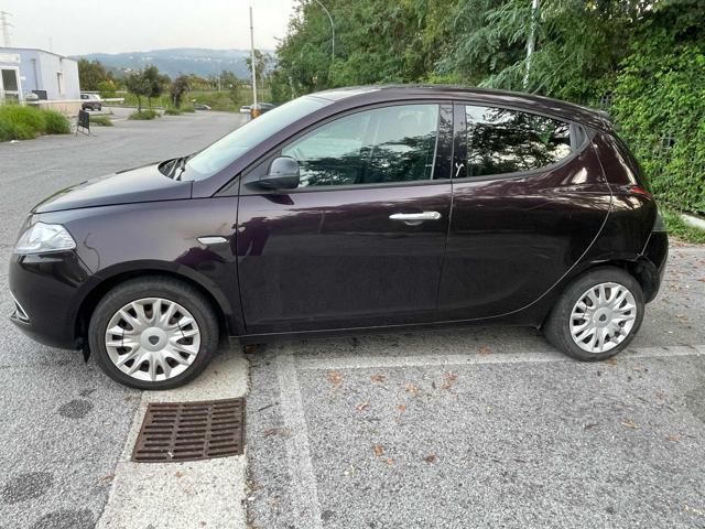 LANCIA Ypsilon 1.2 69 CV 5 porte S&S Silver