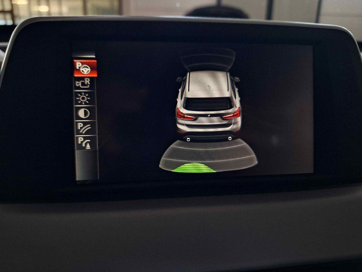BMW X1 sDrive18d Business - AUTOMATICA + PAD - TAGLIANDATA - GARANZIA -