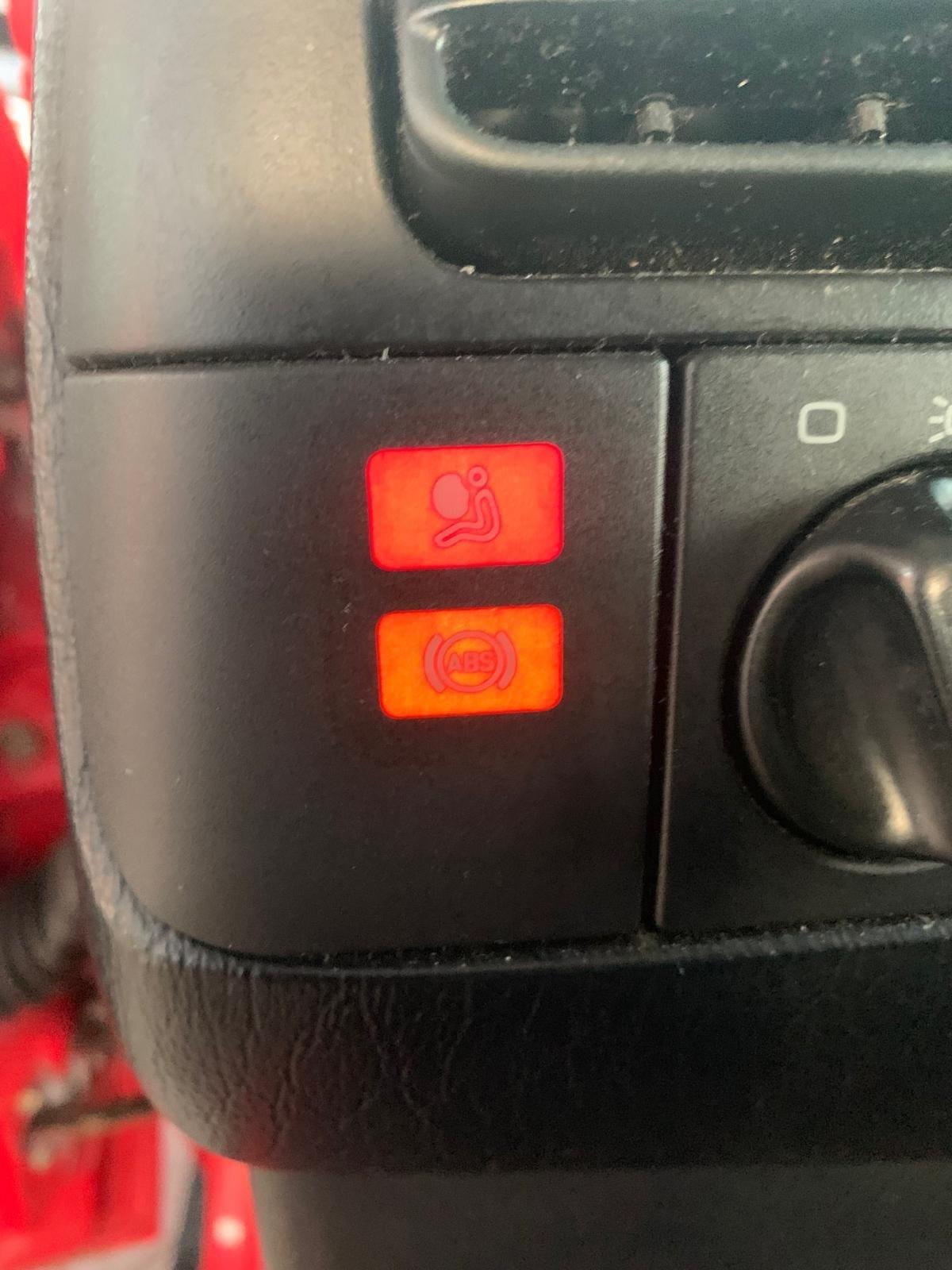 Volkswagen Golf 1.6 cat 5 porte GT