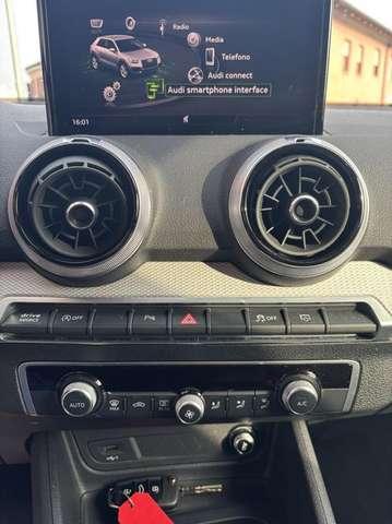 Audi Q2 30 TDI S tronic Business Advanced MATRIX-CAM