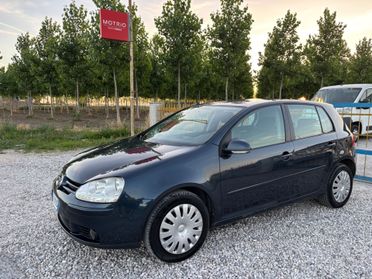 Volkswagen Golf 1.6 16V FSI 5p. Comfortline