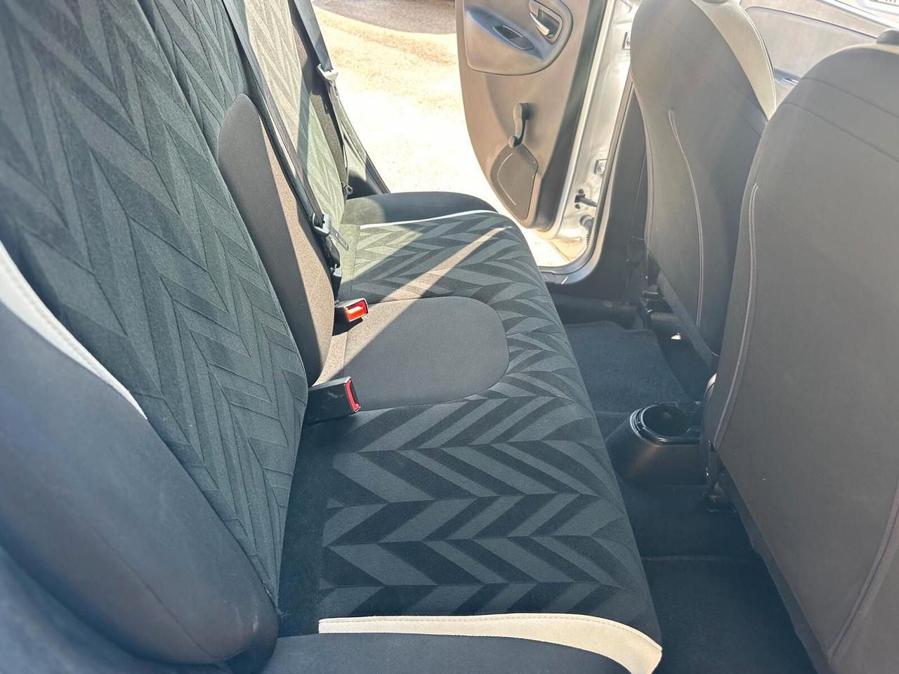 Lancia Ypsilon 1.2 GPL 69 CV 5 porte Platinum NEOPATENTATI