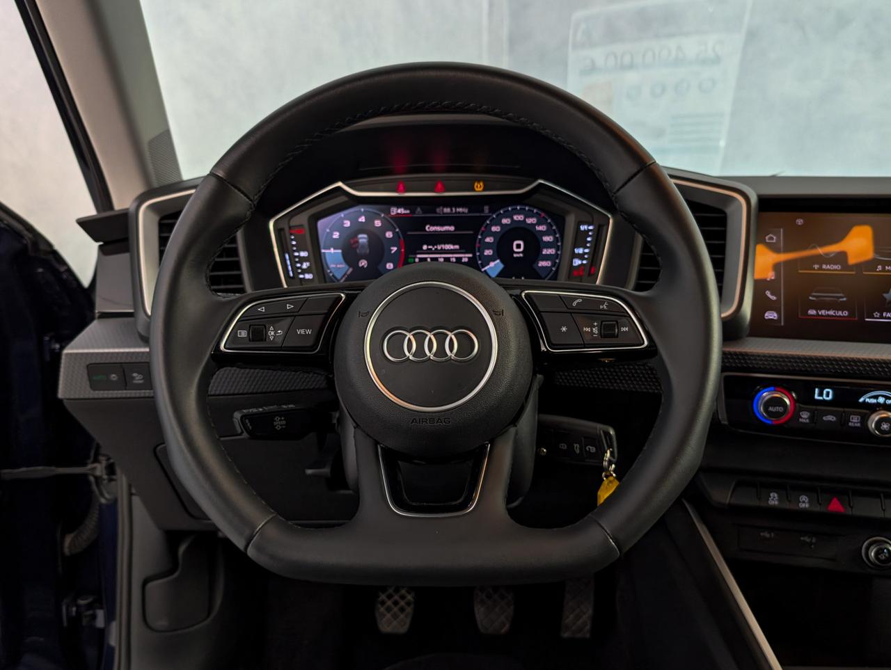 Audi A1 30 TFSI 116cv Adrenalin Black Edition S line