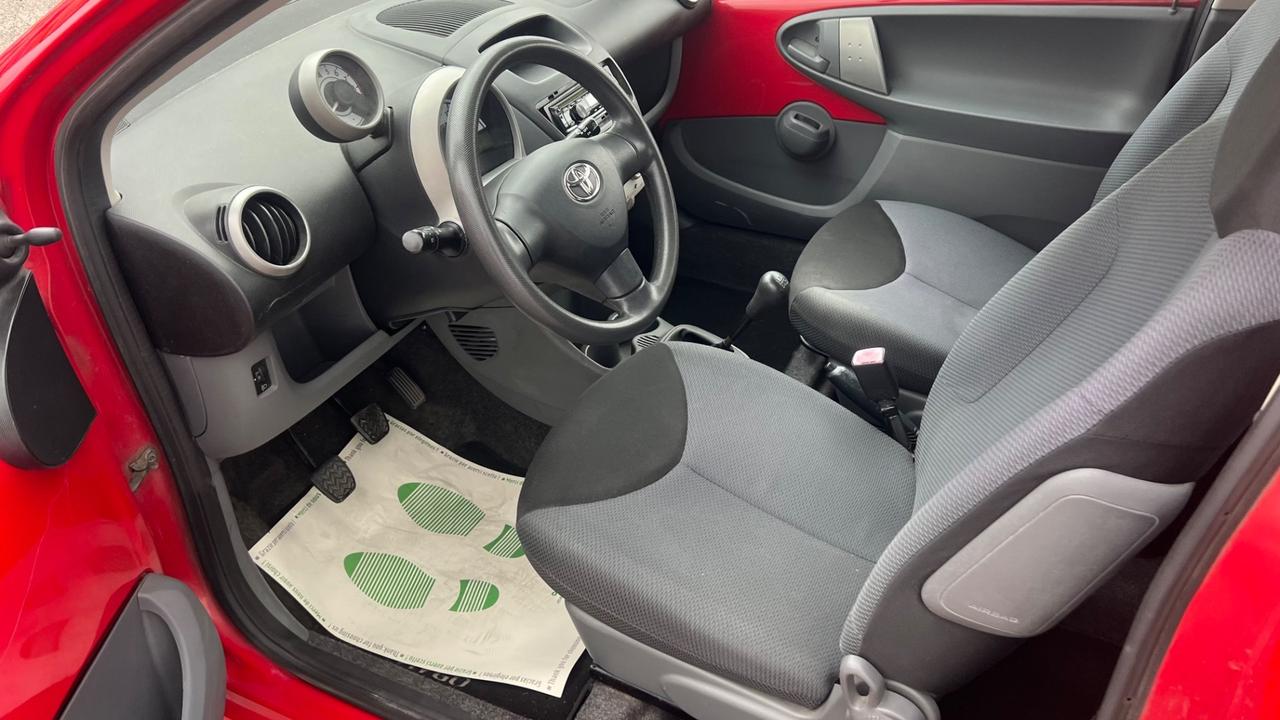 Toyota Aygo 1.0 12V VVT-i 3 porte Sol