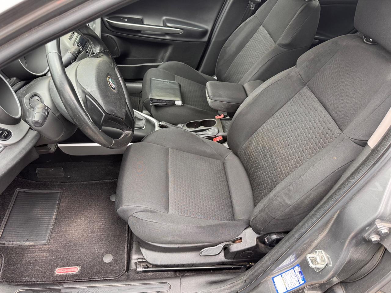 Alfa Romeo Giulietta 1.6 JTDm-2 neopaten garanzia 12m